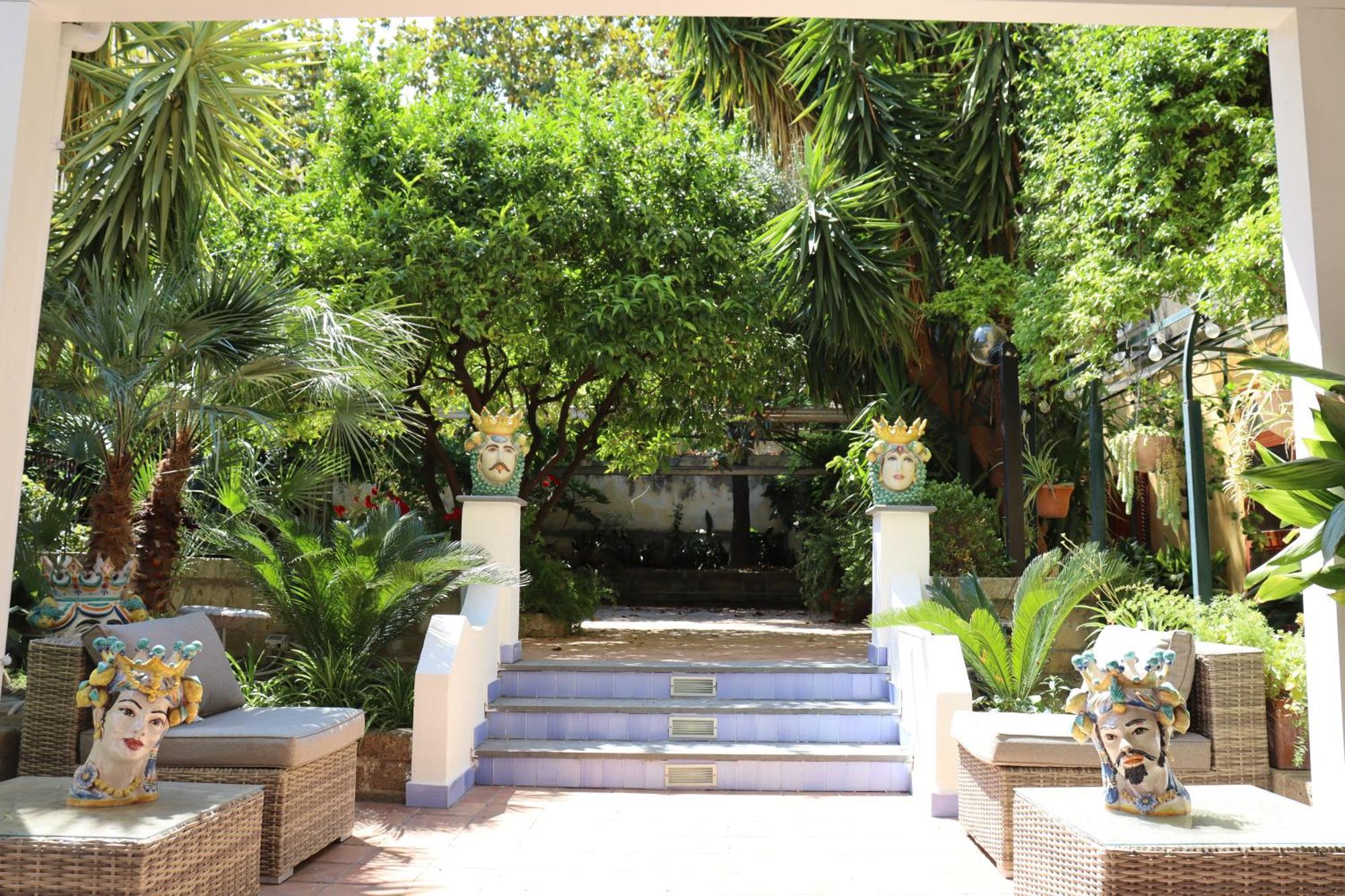 Hotel Paradiso Castellammare di Stabia Exteriör bild